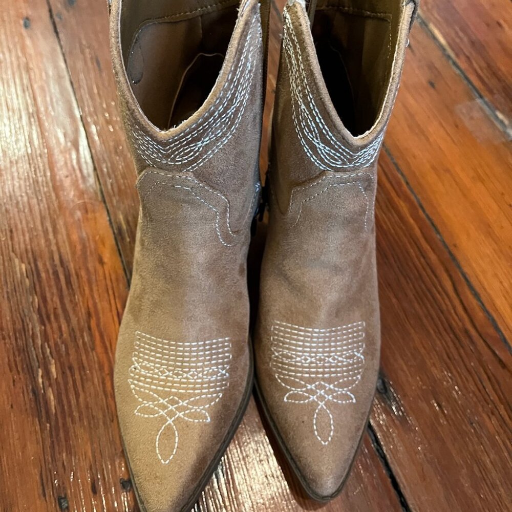 Boots, Indigo Rd., Size 6, Tan